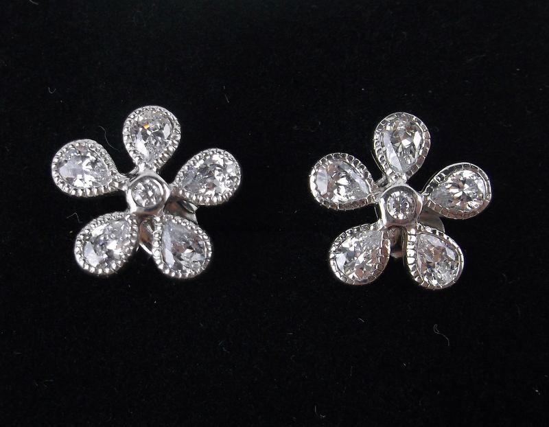 New Sterling Silver Flower Stud Earrings (1 of 1)
