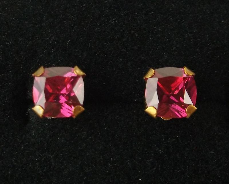 New 10kt Gold Ruby Stud Earrings (1 of 2)