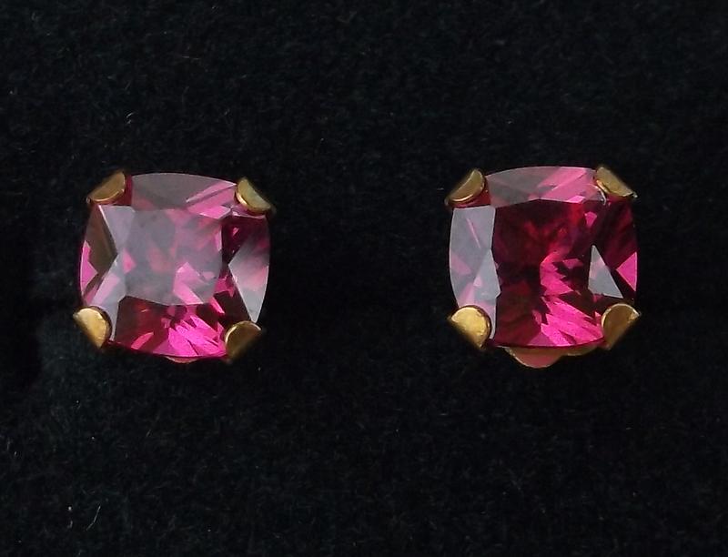 New 10kt Gold Ruby Stud Earrings (1 of 2)