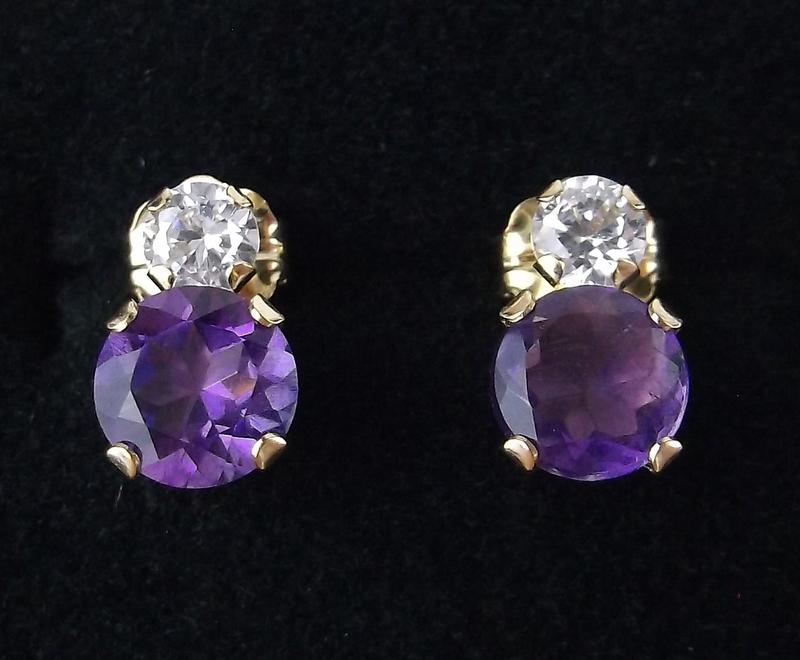 New 10kt Gold Amethyst Stud Earrings (1 of 2)