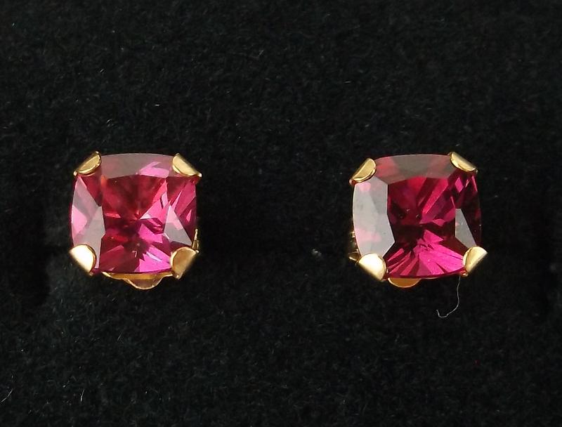 New 10kt Gold Ruby Stud Earrings (1 of 2)