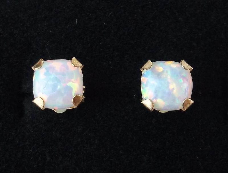 New 10kt Gold Opal Stud Earrings (1 of 2)