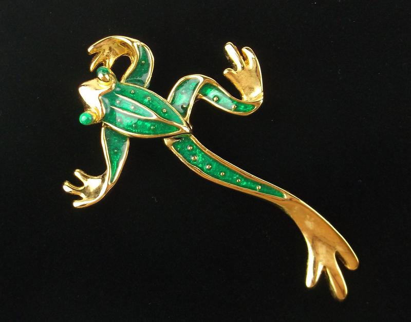 Stunning Vintage Enameled Tree Frog Brooch Legs Sway (1 of 1)