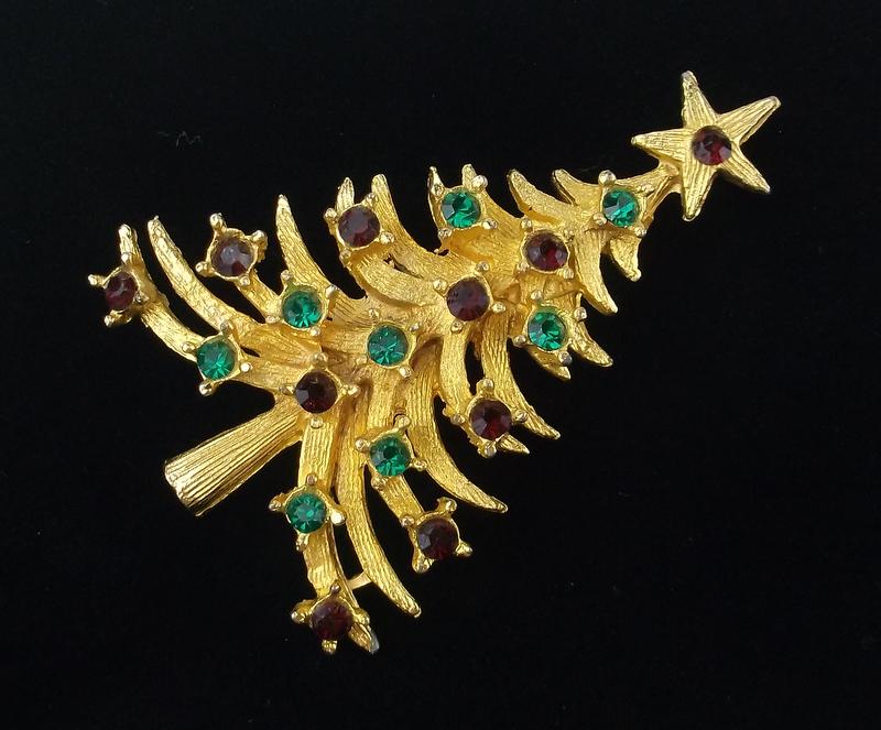 Mint Vintage Rhinestone Christmas Tree Brooch (1 of 1)