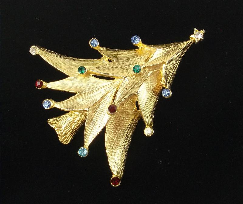 Mint Vintage Rhinestone Christmas Tree Brooch (1 of 1)