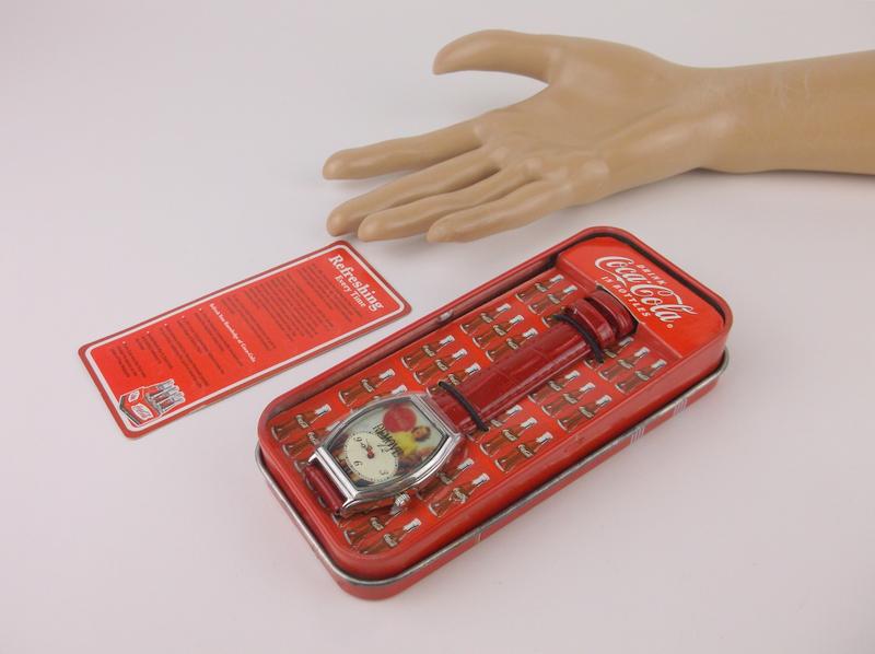 New Coca Cola Wristwatch In Tin Works Perfect (1 of 4)
