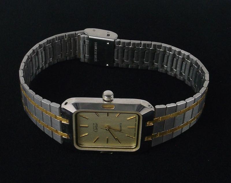 Stunning Mens Cartier Must De Wristwatch Works Perfect: A Stunning Mens Vintage Must De Cartier Wristwatch in Perfect Working Condition with New Battery. In Excellent Condition, may have never been worn. Looks great, works perfect, please view all pictures