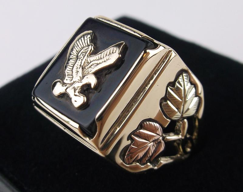 Stunn Vint 10kt Black Hills Gold Onyx Eagle Ring 9.5 (1 of 6)