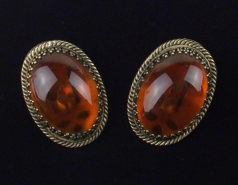 Mint 1950s Whiting Davis Cat Eye Earrings Large (1 of 3)