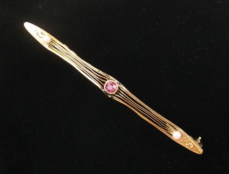 Stunning Heavy Antique 10kt Gold Ruby Pearl Brooch (1 of 5)