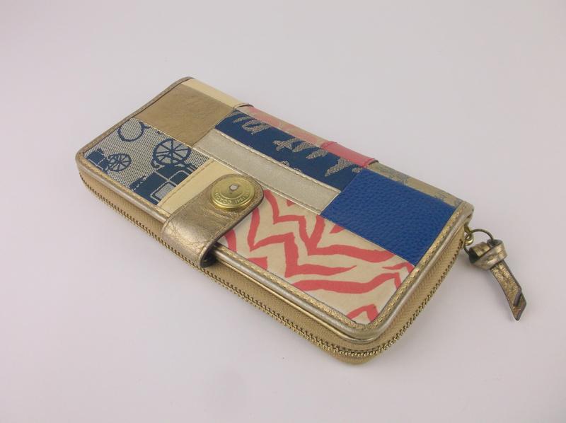 Gorgeous Coach Leather Canvas Wallet (1 of 5)