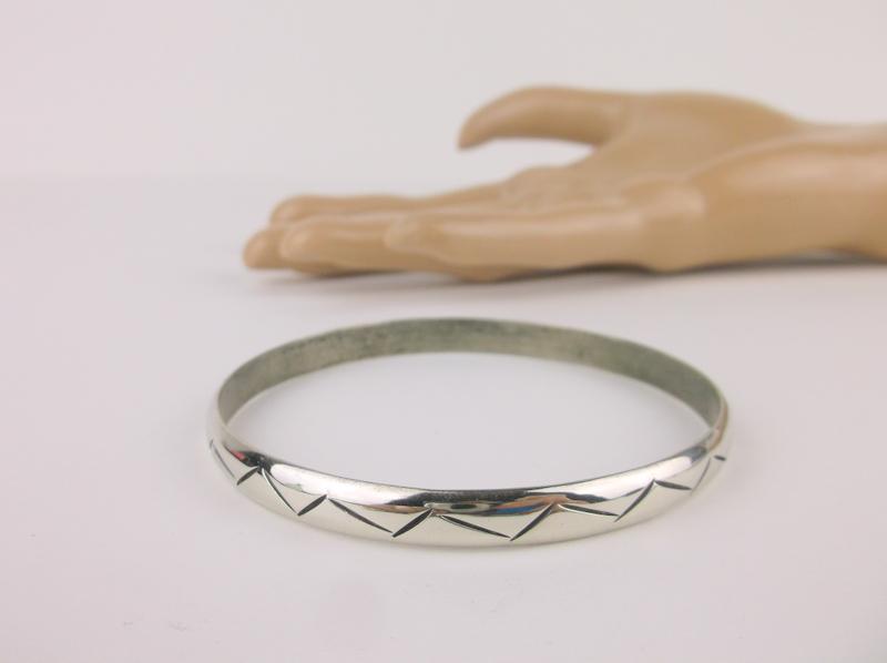 Gorgeous Antique Taxco Sterling Silver Bangle Bracelet (1 of 2)