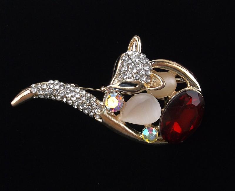 Mint Enameled Rhinestone Sleeping Fox Brooch (1 of 2)