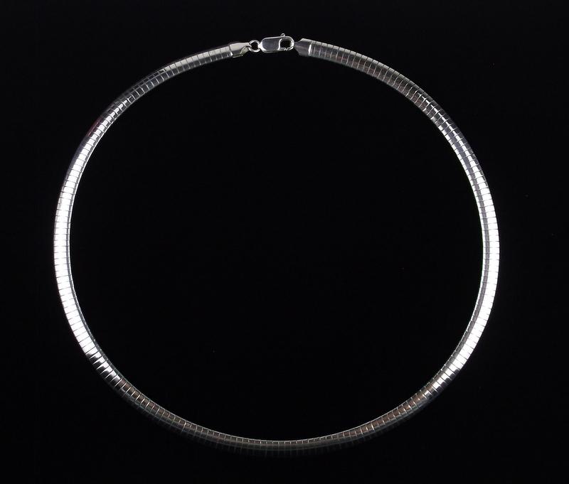 Stunning Heavy Sterling Omega Chain Necklace 18": Guaranteed Solid 925 Sterling Silver, in Excellent Condition