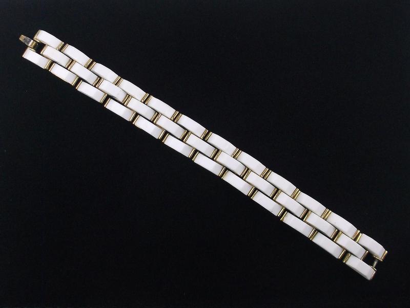 Vintage Trifari Enameled Link Bracelet 7": .