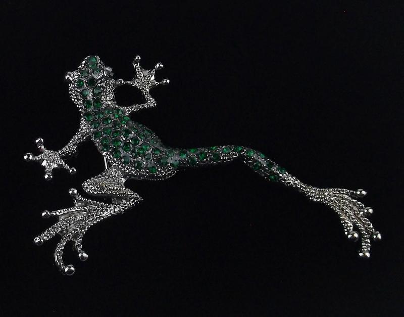 Mint Enameled Rhinestone Tree Frog Brooch Life Size (1 of 2)