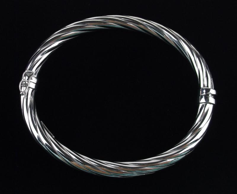 New Thick Sterling Silver Latch Bangle Bracelet (1 of 3)