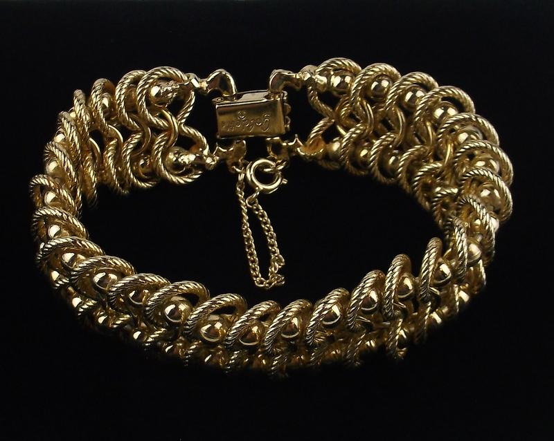 Mint 1950s Goldette Chain Bracelet 7.5": Mint Condition, In Like New Condition, Perfect