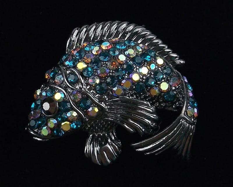 Mint Enameled Rhinestone Fish Brooch (1 of 1)