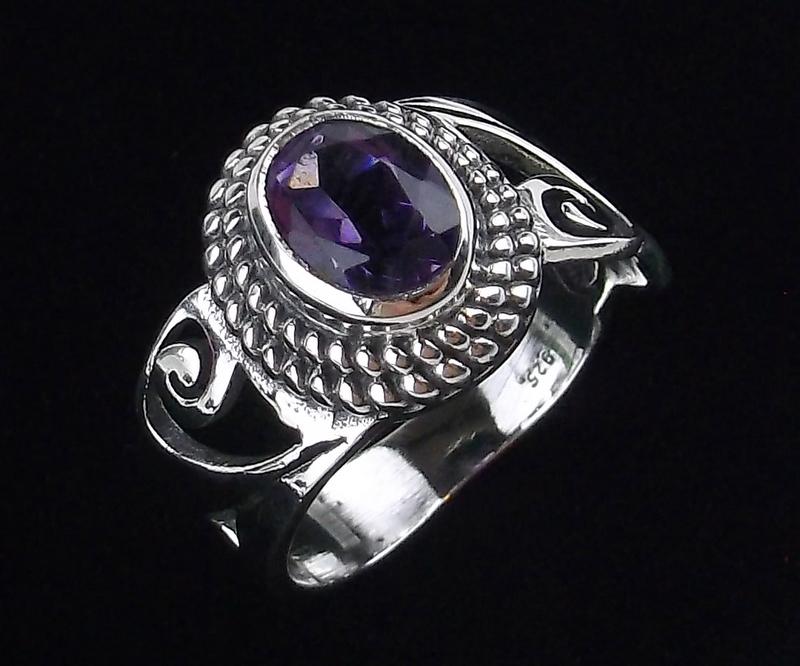New Sterling Silver Amethyst Ring Size 7 (1 of 2)