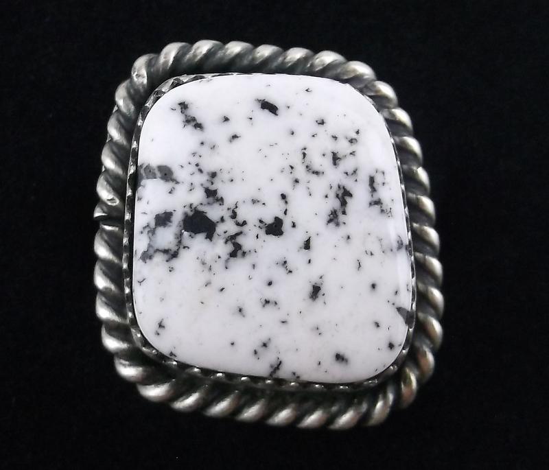 Navajo Augustine Largo Sterling White Buffalo Ring 7 (1 of 3)
