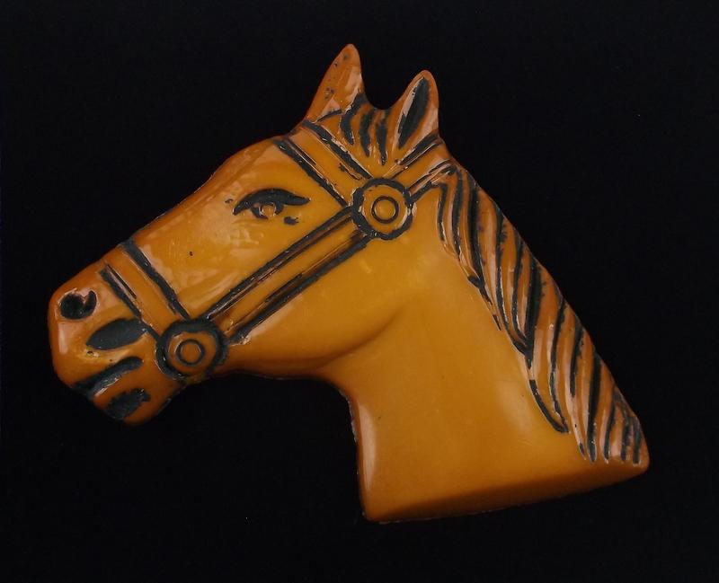 Mint 1950s Bakelite Horse Brooch (1 of 3)