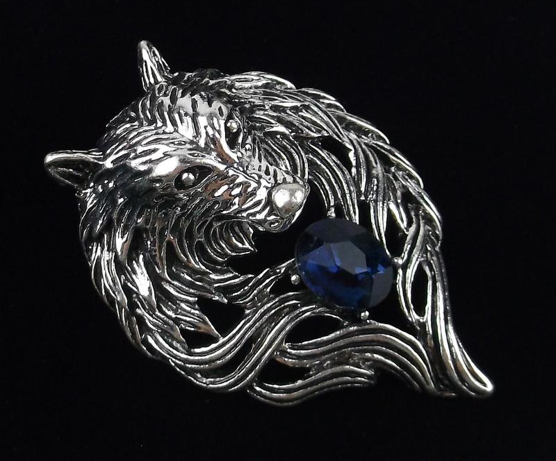 Mint Enameled Rhinestone Wolf Brooch House Stark (1 of 2)