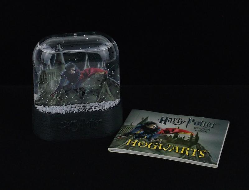 New Harry Potter Snow Globe (1 of 4)