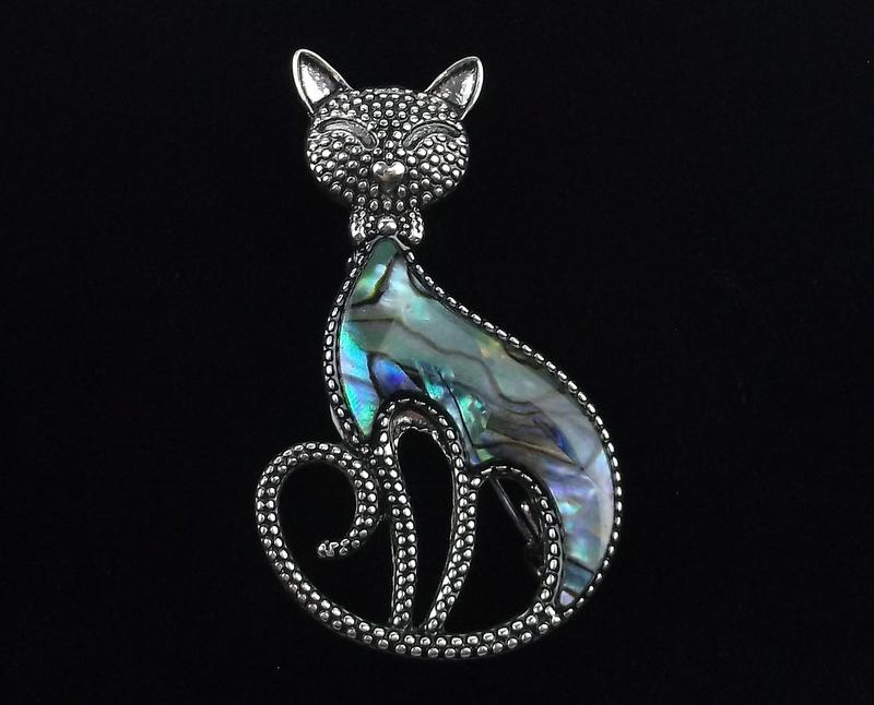 Mint Genuine Abalone Cat Brooch (1 of 2)