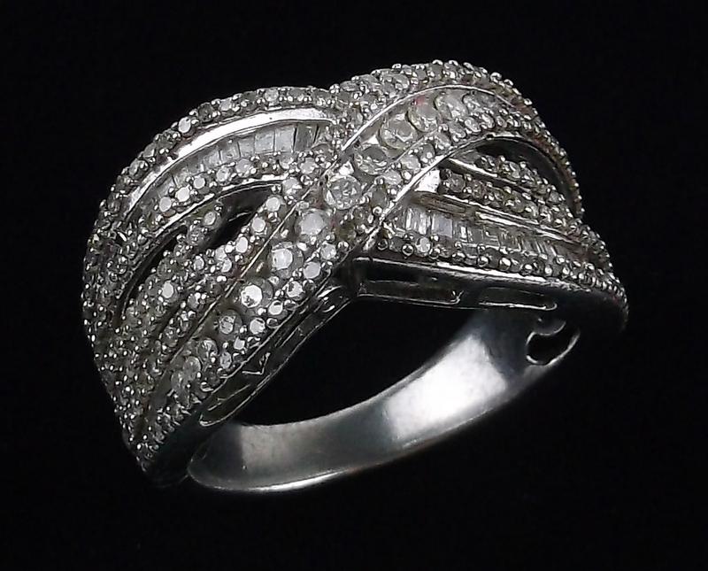 Stunning Boxed Sterling Diamond Engagement Ring 6.5 (1 of 3)