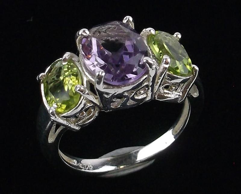 New Sterling Silver Amethyst Peridot Ring Size 6 (1 of 2)