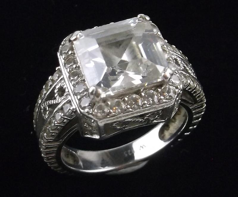 Stunning Boxed Sterling Silver Engagement Ring 7 (1 of 3)