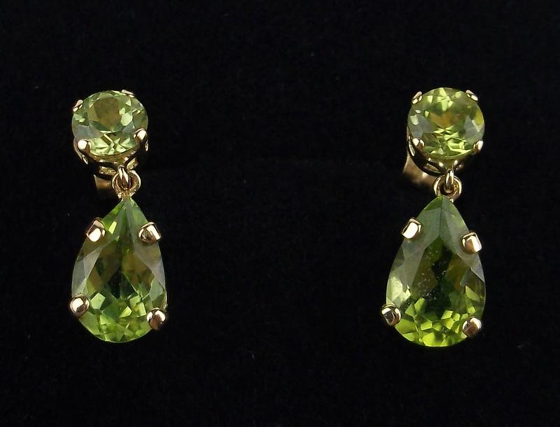 New 14kt Gold Peridot Stud Drop Earrings (1 of 2)