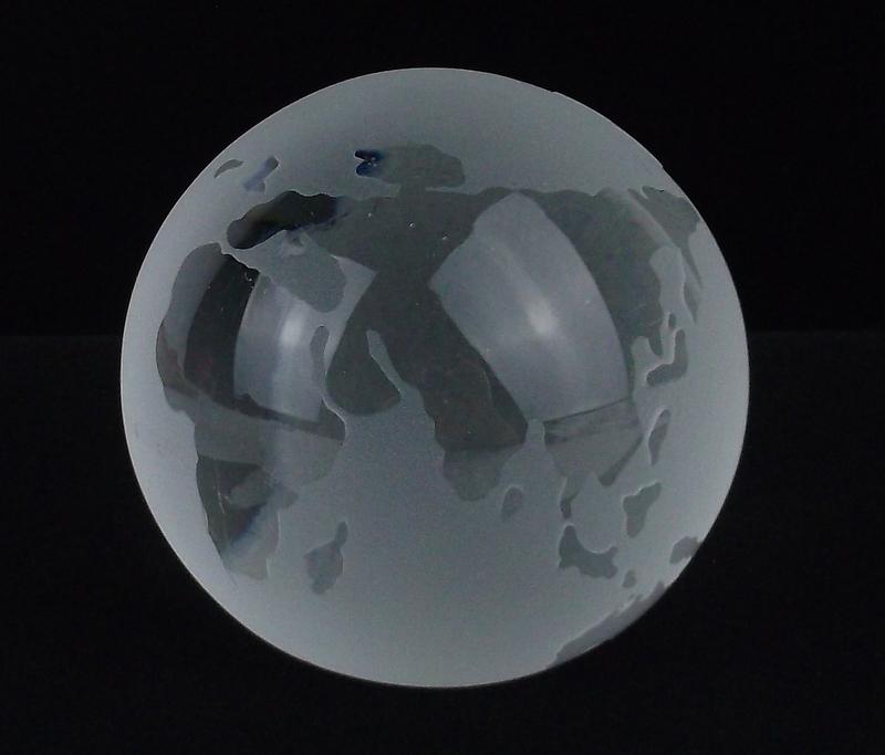Stunning Vintage Crystal World Globe Paperweight (1 of 4)
