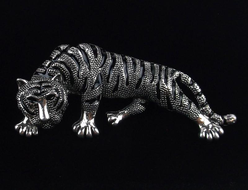 Mint Enameled Tiger Brooch (1 of 2)