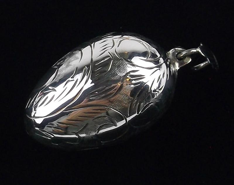 Mint Vintage Sterling Silver Birds Egg Pendant Life: Guaranteed Solid 925 Sterling Silver, in Excellent Condition