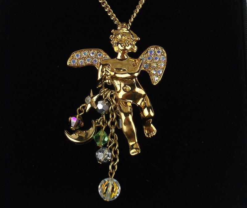 New Boxed Kirks Folly Angel Necklace 32