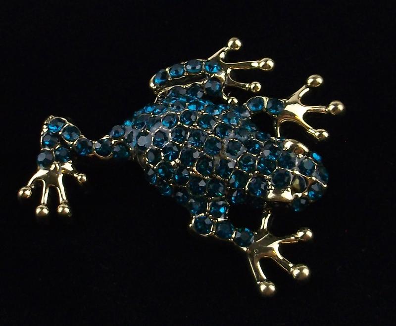 Mint Enameled Rhinestone Tree Frog Brooch Life Size (1 of 2)