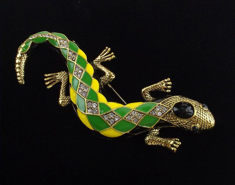 Big Mint Enameled Rhinestone Lizard Brooch Life Size (1 of 3)