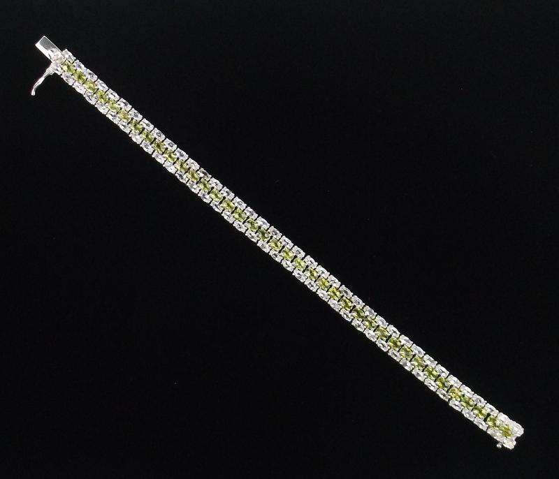 Mint Vint Big Heavy Sterling Peridot Topaz Bracelet: Guaranteed Solid 925 Sterling Silver, in Excellent Condition