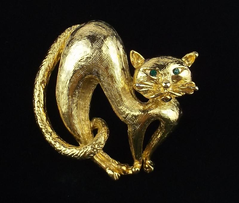 Mint Vintage Green Eye Rhinestone Cat Brooch (1 of 3)