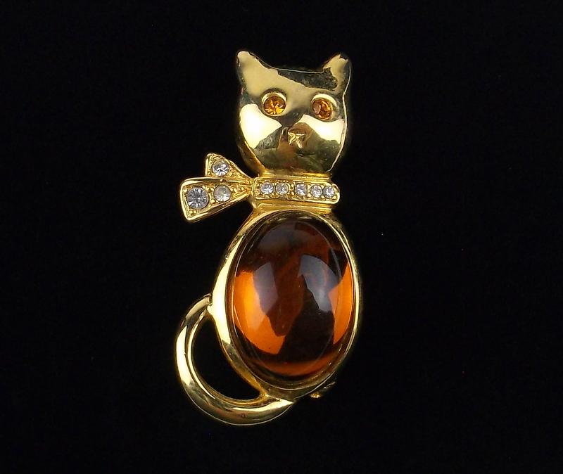Mint Vintage Rhinestone Cat Brooch (1 of 3)