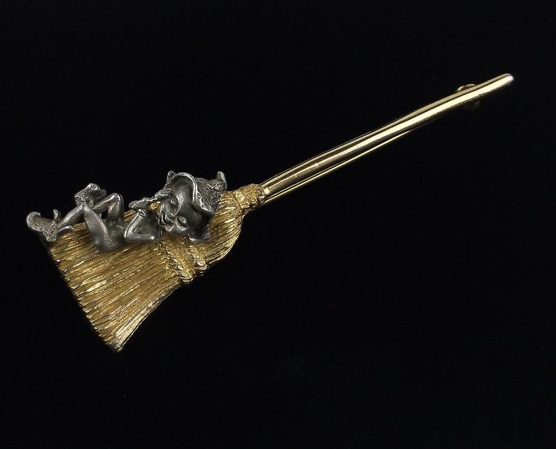 Mint Vintage Robert Mandle Pixie Sprite Broom Brooch (1 of 4)