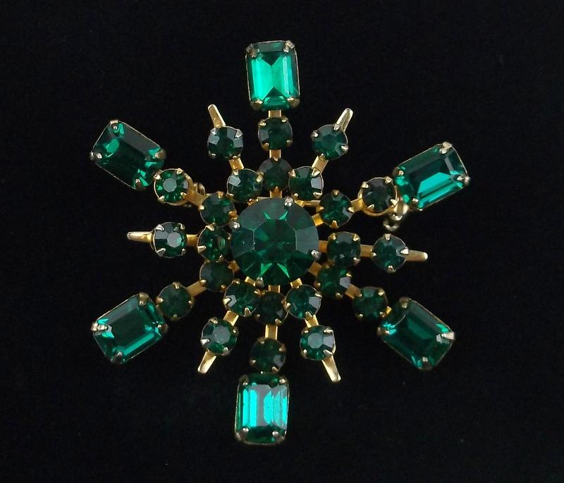 Mint Vintage 1960s Rhinestone Snowflake Brooch Juliana? (1 of 4)