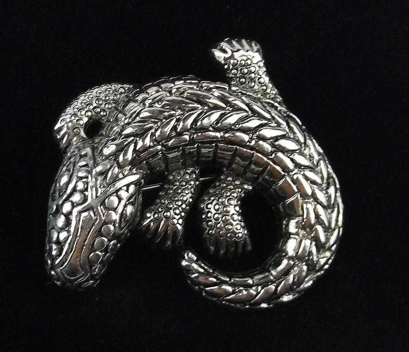 Mint Alligator Brooch (1 of 2)