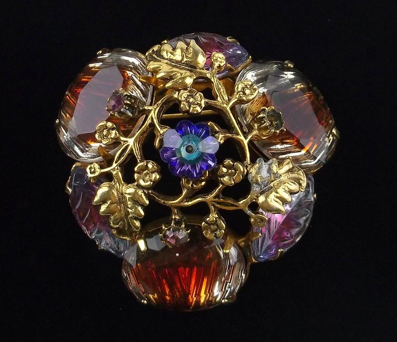 Big Mint Vintage 1950s Designer Rhinestone Brooch (1 of 3)