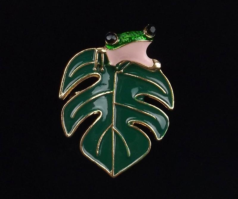 Mint Enameled Rhinestone Tree Frog On Leaf Brooch (1 of 2)