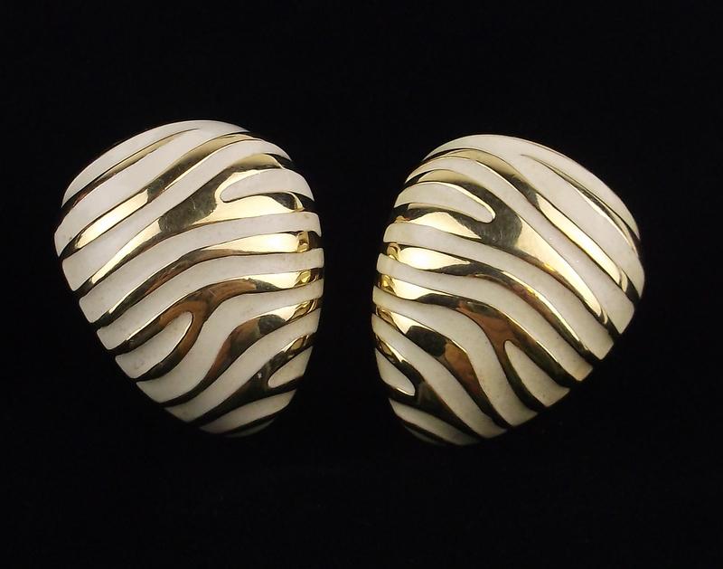 Big Mint Vintage Joan Rivers Enameled Earrings (1 of 3)