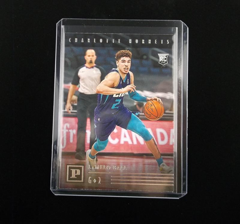 2020 Panini Lamelo Ball RC Card Hornets HOT (1 of 2)