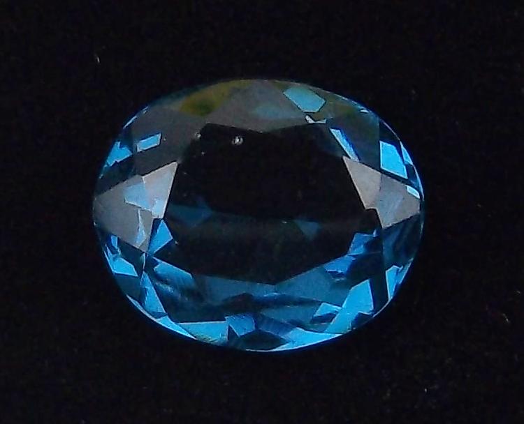 Genuine Oval Blue Zircon Gemstone 1.05: o A Genuine Gemstone in brand new never mountain or used condition. Measurements and weight shown so carat size can be figured.